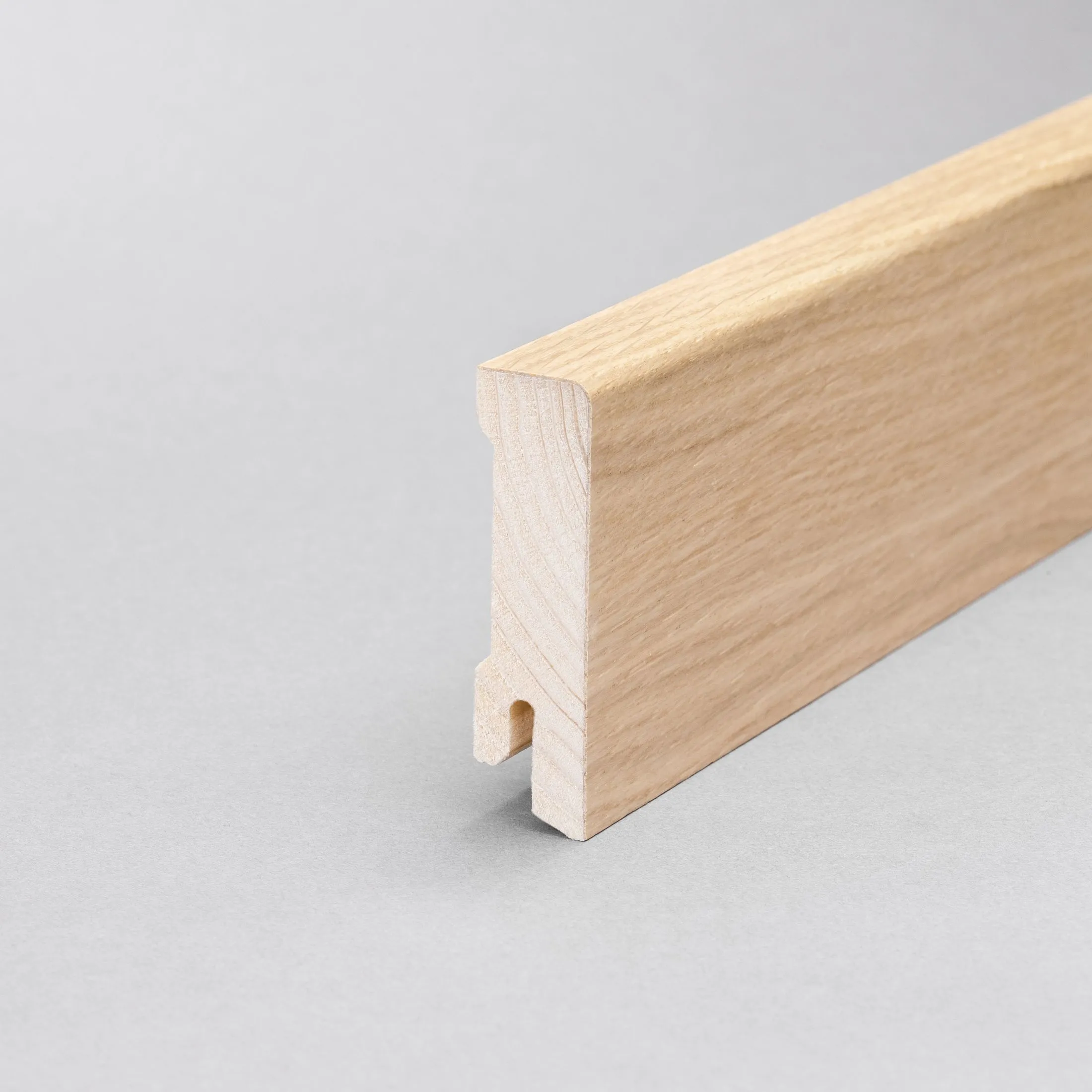 KGM Sockelleiste Eiche furniert Modern 50